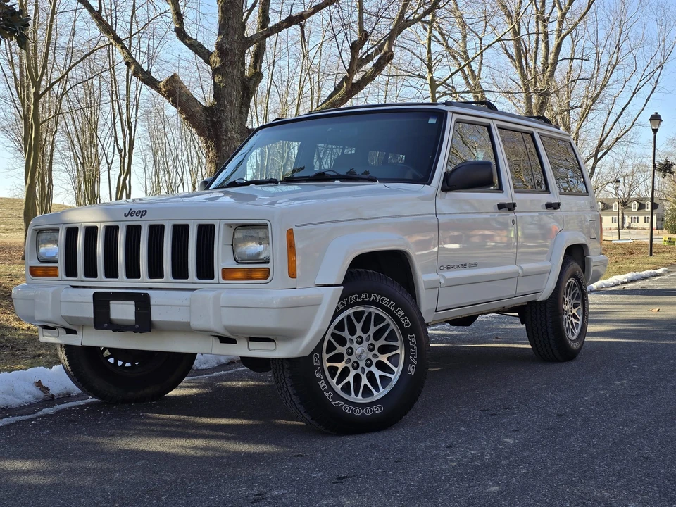 1997 Jeep XJ Cherokee - Image 6 of 31