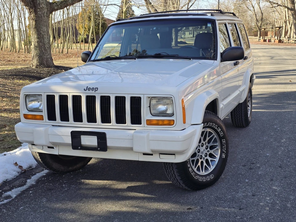 1997 Jeep XJ Cherokee - Image 9 of 31