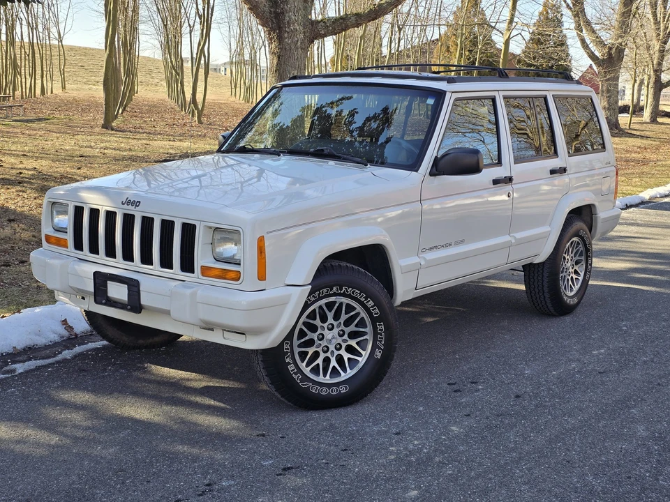 1997 Jeep XJ Cherokee - Image 3 of 31