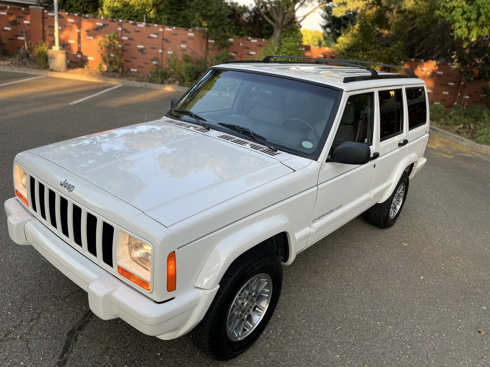 1997 Jeep XJ Cherokee - Image 24 of 31