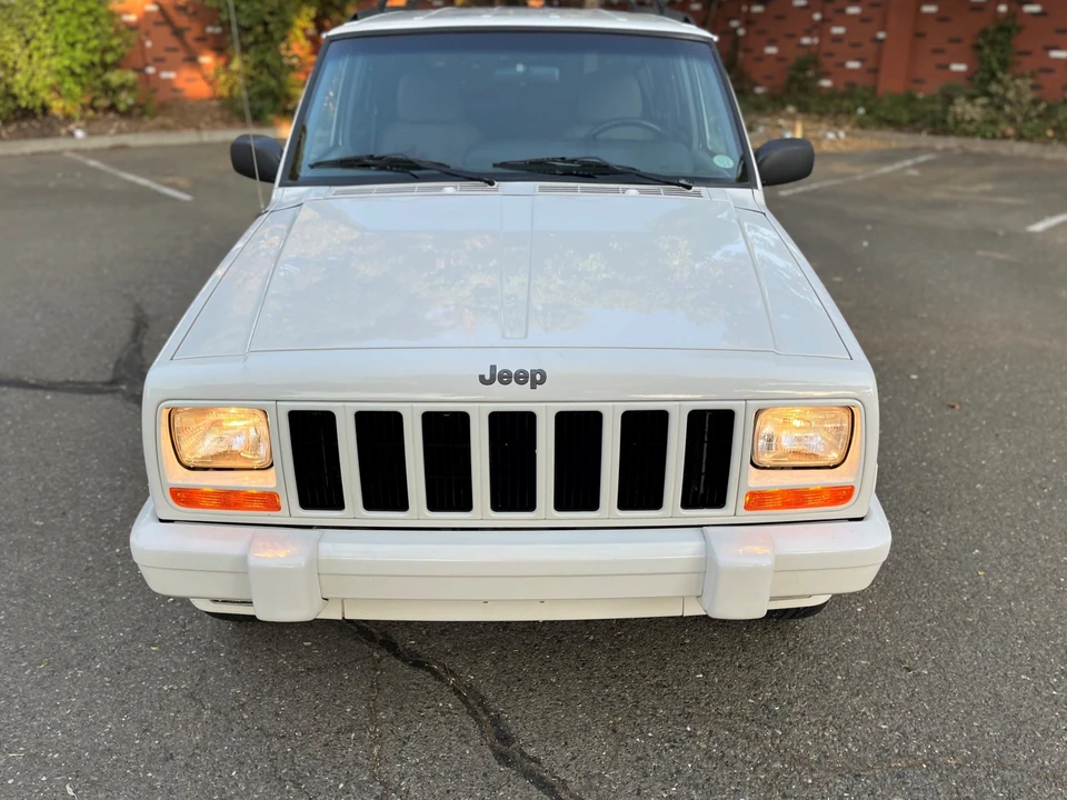 1997 Jeep XJ Cherokee - Image 15 of 31