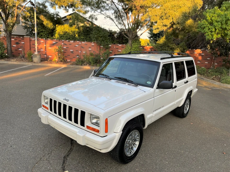 1997 Jeep XJ Cherokee - Image 19 of 31