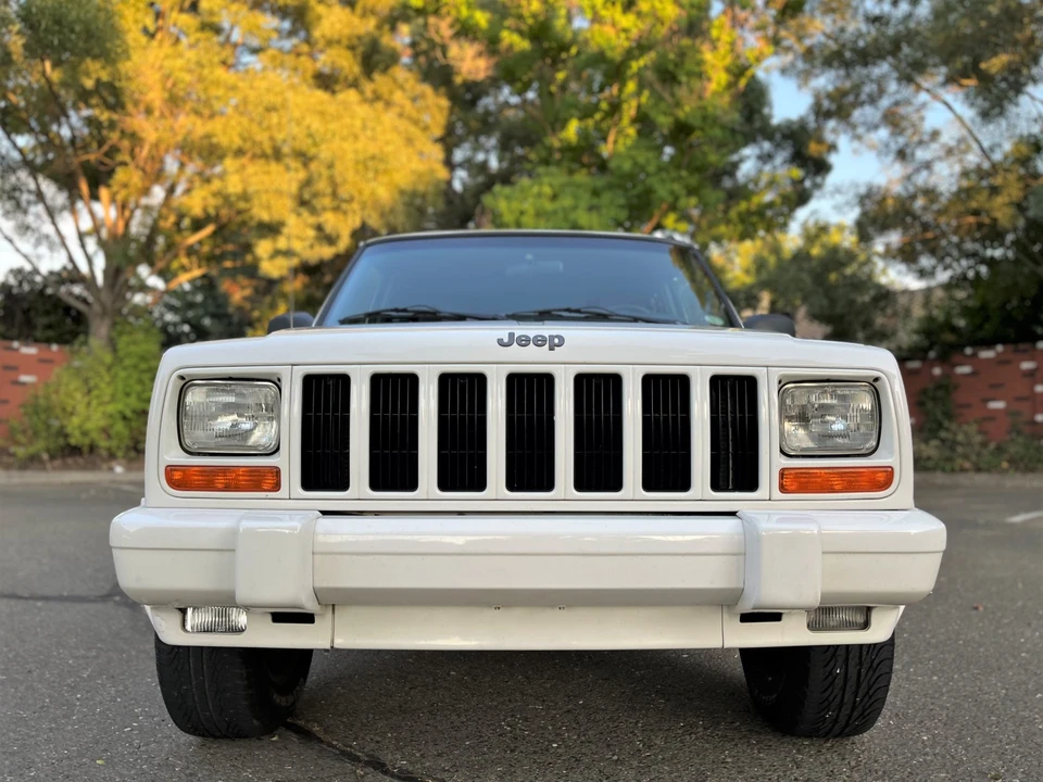 1997 Jeep XJ Cherokee - Image 10 of 31