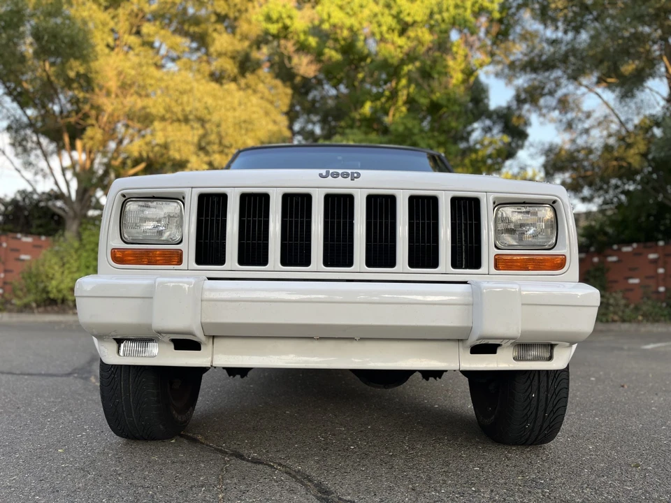 1997 Jeep XJ Cherokee - Image 9 of 31