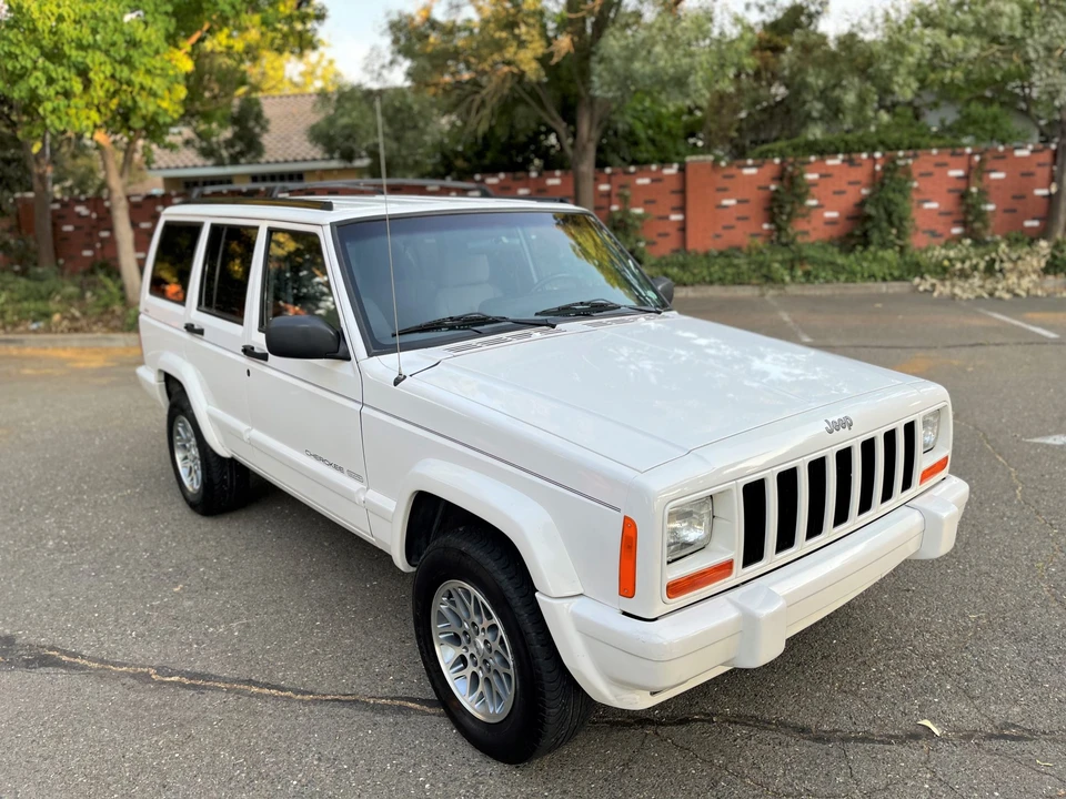 1997 Jeep XJ Cherokee - Image 6 of 31