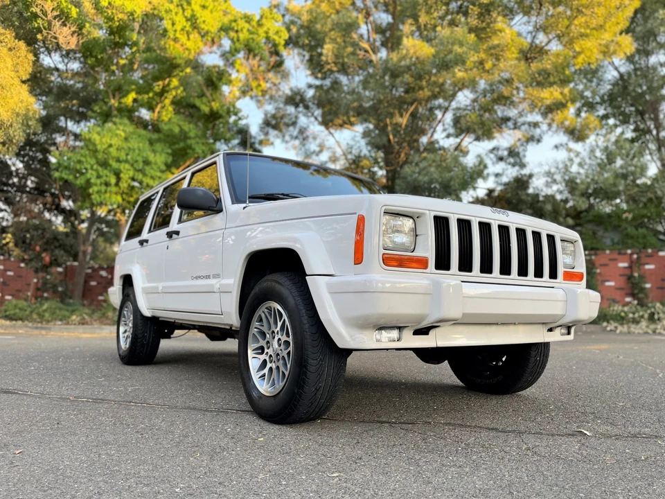 1997 Jeep XJ Cherokee - Image 3 of 31