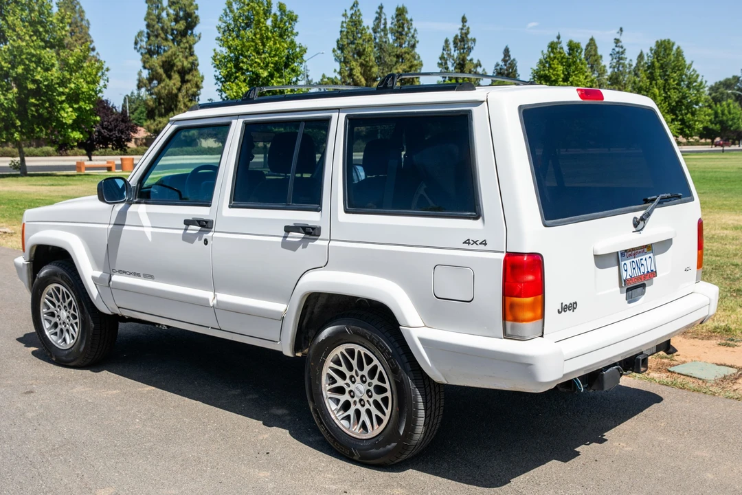 1997 Jeep XJ Cherokee - Image 4 of 31
