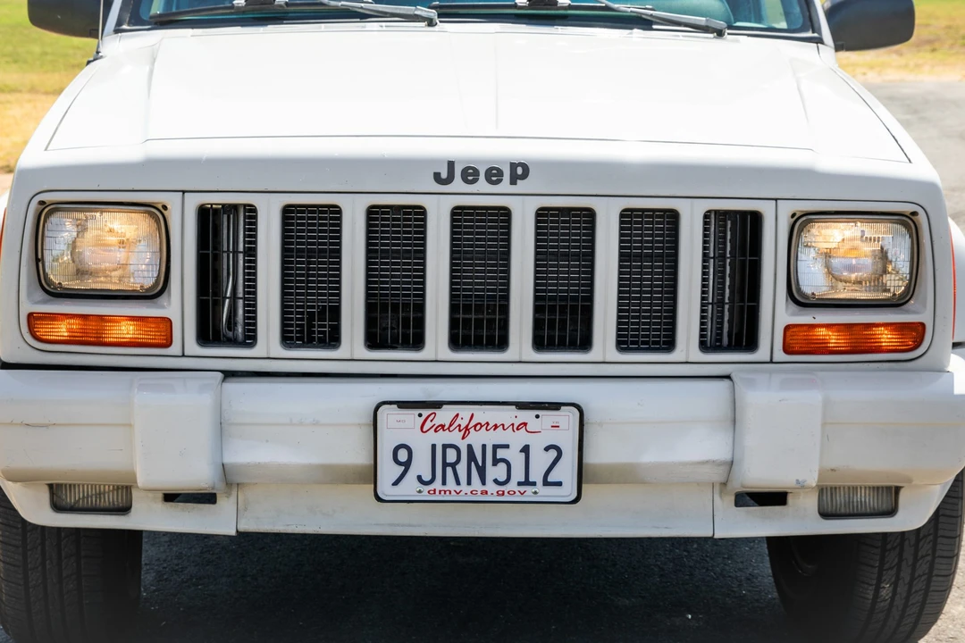 1997 Jeep XJ Cherokee - Image 11 of 31