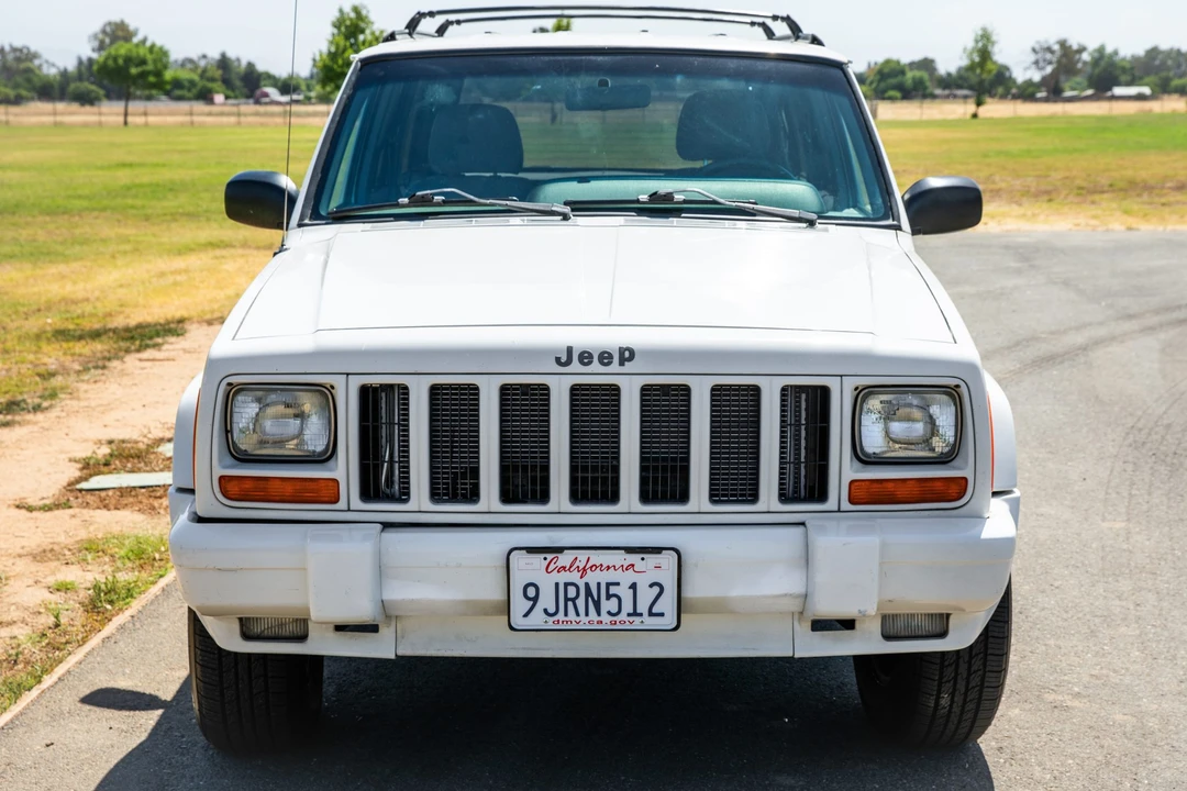 1997 Jeep XJ Cherokee - Image 9 of 31