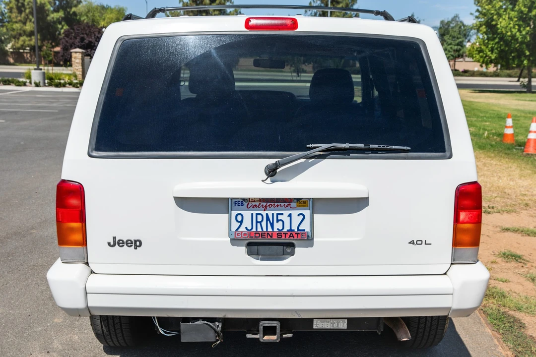 1997 Jeep XJ Cherokee - Image 5 of 31