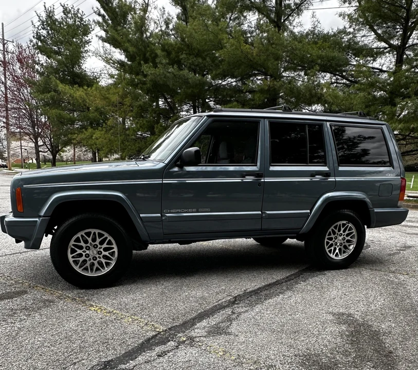 1997 Jeep XJ Cherokee - Image 10 of 31