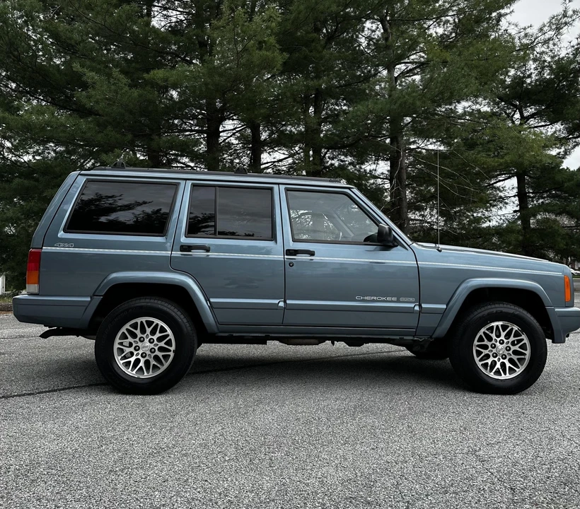 1997 Jeep XJ Cherokee - Image 15 of 31