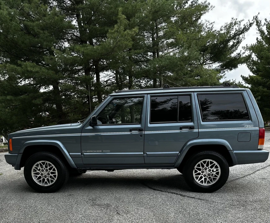1997 Jeep XJ Cherokee - Image 11 of 31
