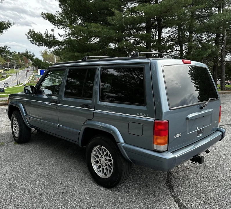 1997 Jeep XJ Cherokee - Image 12 of 31
