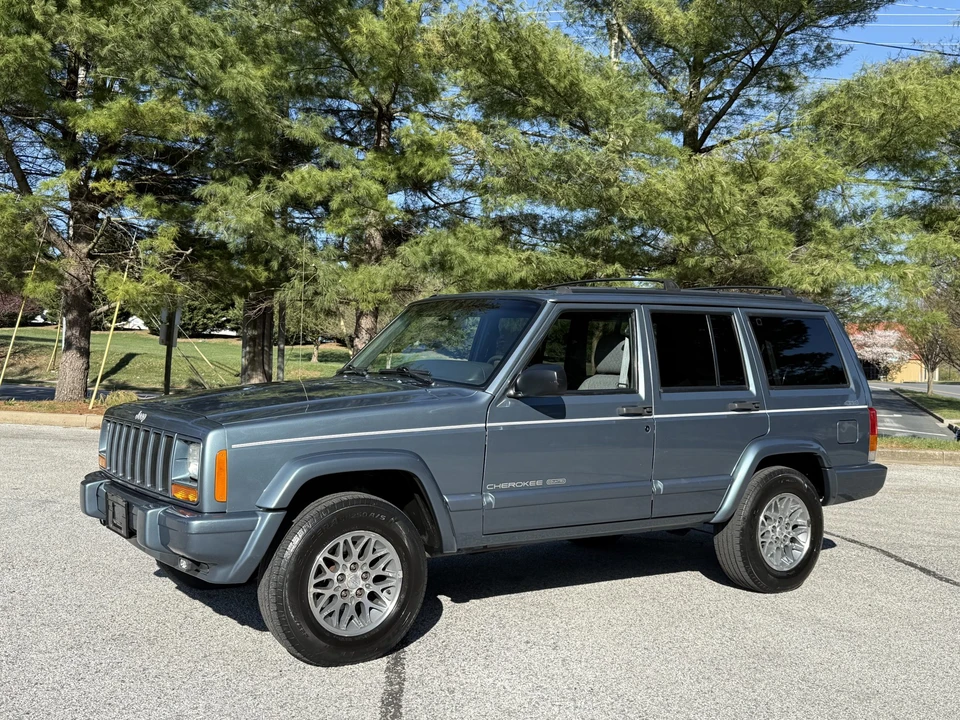 1997 Jeep XJ Cherokee - Image 9 of 31
