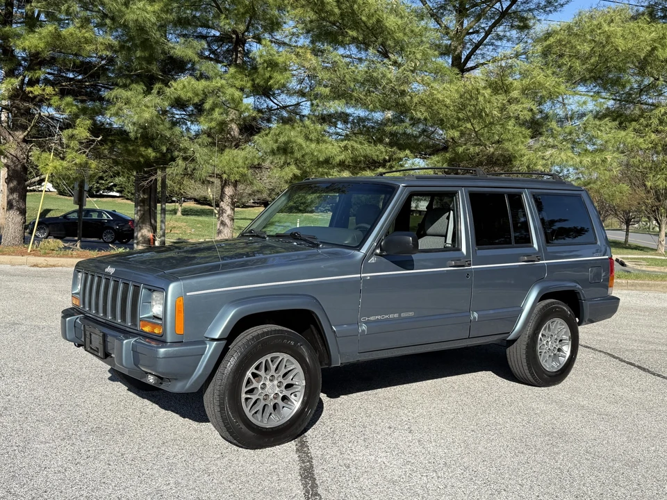 1997 Jeep XJ Cherokee - Image 8 of 31