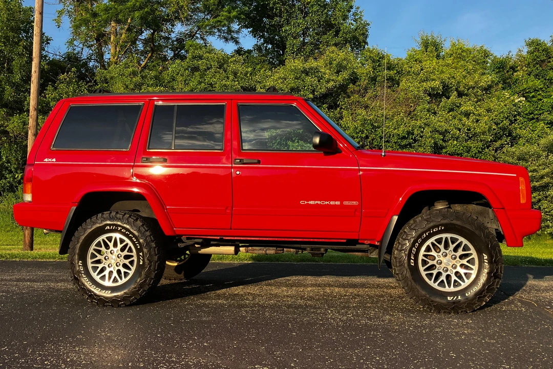 1997 Jeep XJ Cherokee - Image 3 of 31