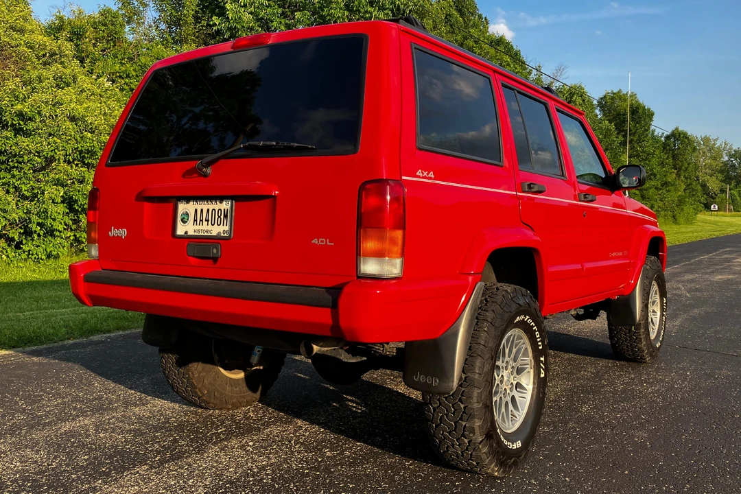 1997 Jeep XJ Cherokee - Image 4 of 31