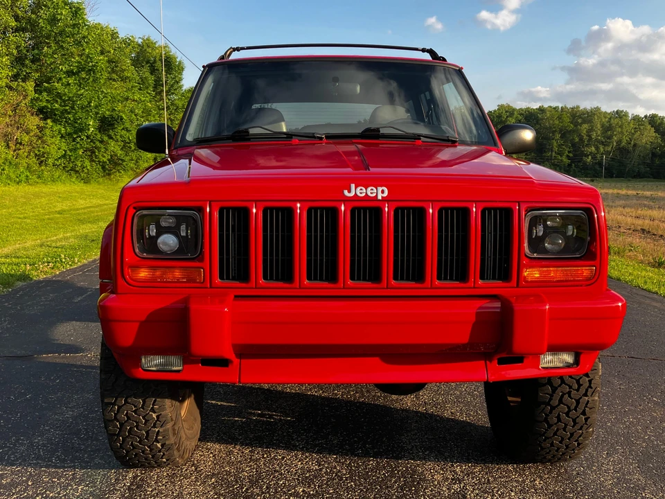 1997 Jeep XJ Cherokee - Image 8 of 31