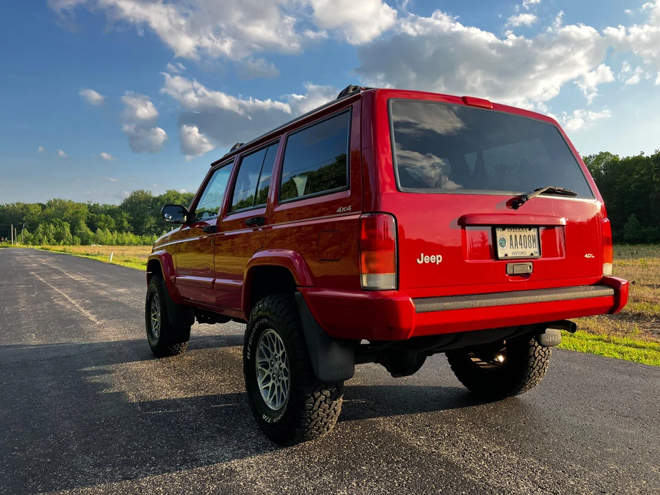 1997 Jeep XJ Cherokee - Image 15 of 31
