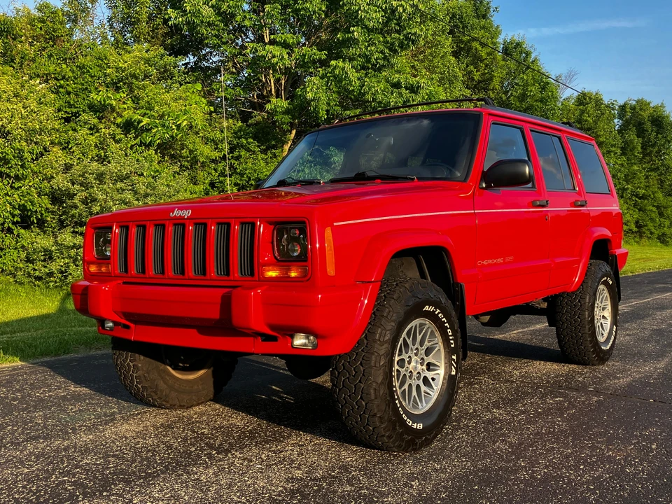 1997 Jeep XJ Cherokee - Image 10 of 31