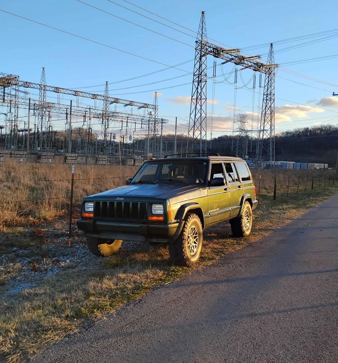 1997 Jeep XJ Cherokee - Image 4 of 11