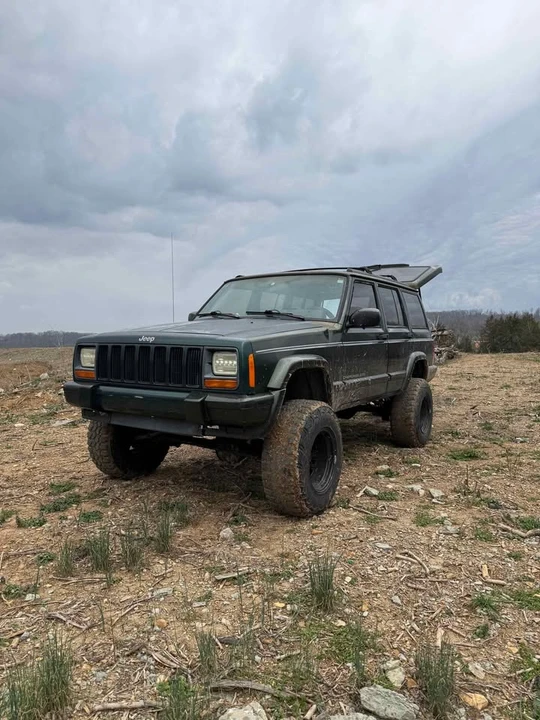 1997 Jeep XJ Cherokee - Image 10 of 11