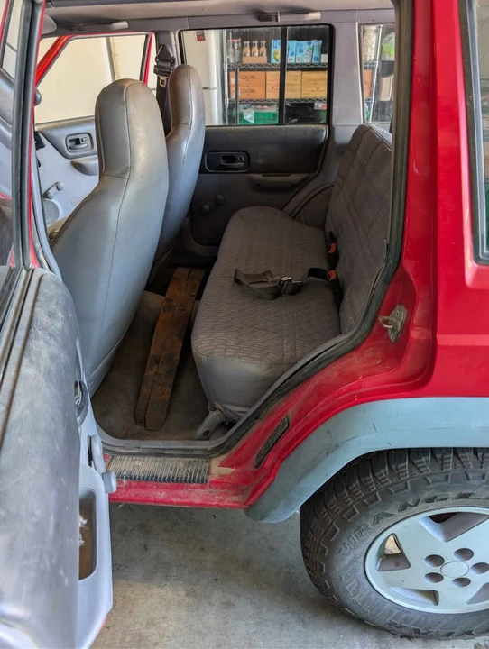 1997 Jeep XJ Cherokee - Image 9 of 13