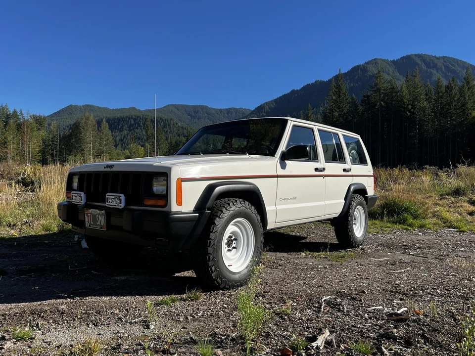 1997 Jeep XJ Cherokee - Image 15 of 31
