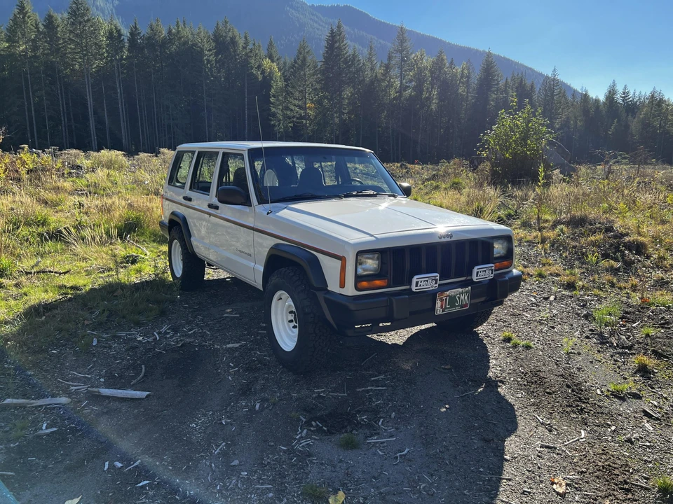 1997 Jeep XJ Cherokee - Image 3 of 31