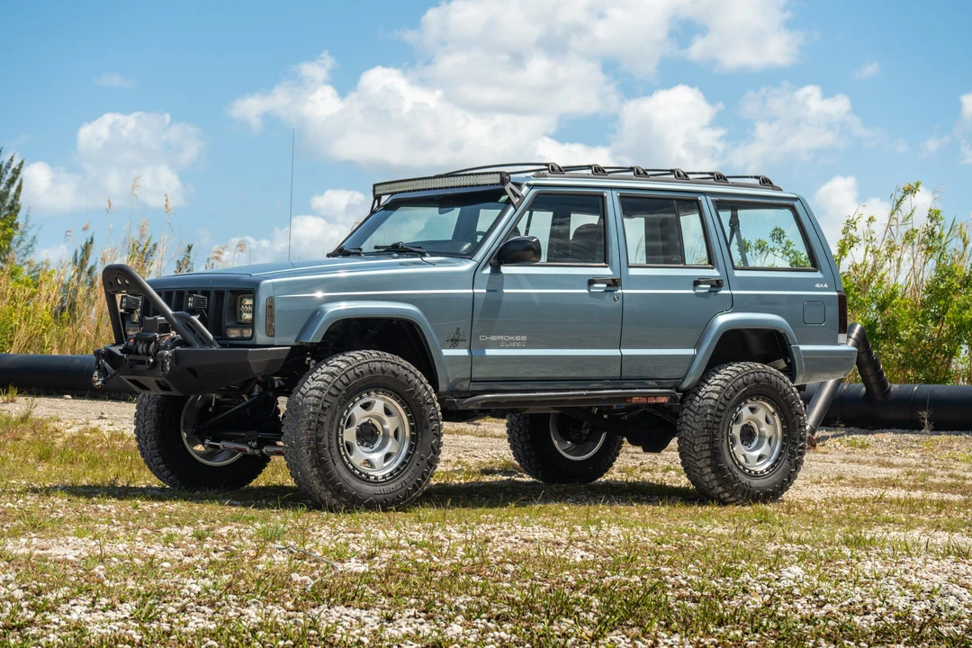 1997 Jeep XJ Cherokee - Image 12 of 31