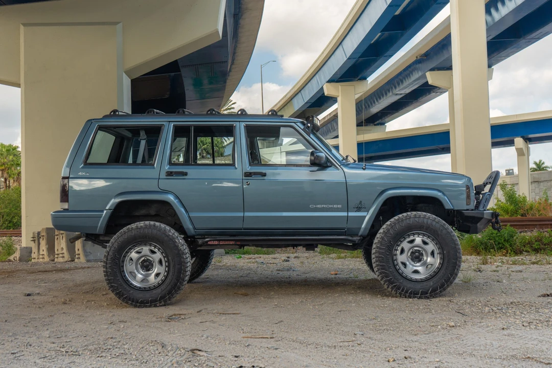 1997 Jeep XJ Cherokee - Image 19 of 31