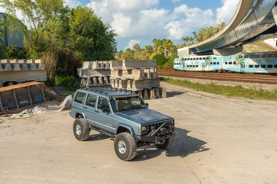 1997 Jeep XJ Cherokee - Image 21 of 31