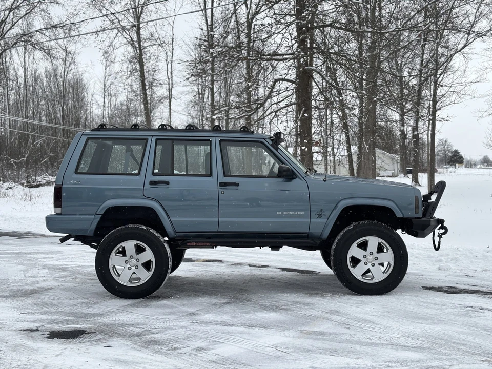 1997 Jeep XJ Cherokee - Image 18 of 31