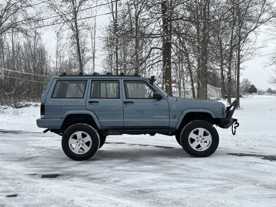 1997 Jeep XJ Cherokee - Image 16 of 31