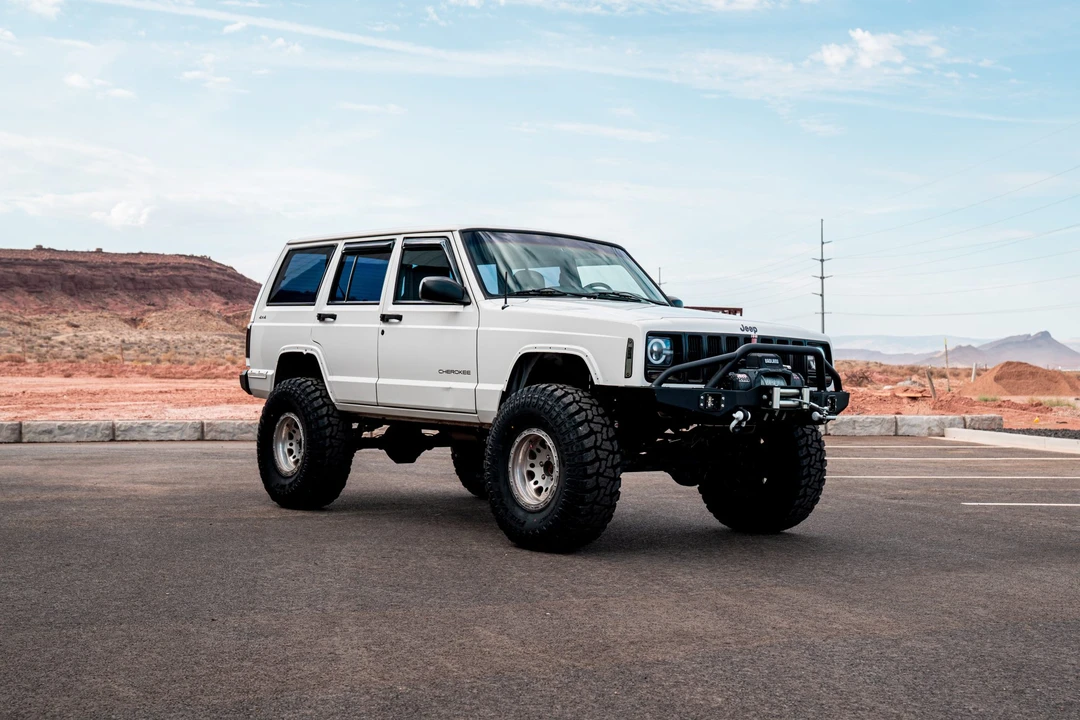 1997 Jeep XJ Cherokee - Image 2 of 31