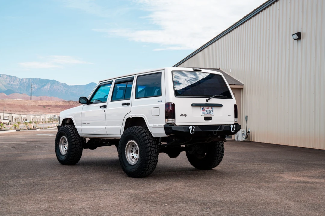 1997 Jeep XJ Cherokee - Image 6 of 31