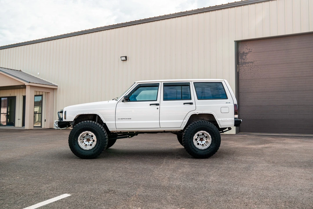 1997 Jeep XJ Cherokee - Image 5 of 31