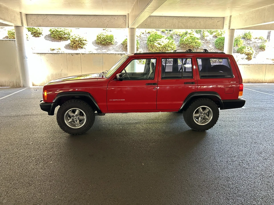 1997 Jeep XJ Cherokee - Image 3 of 31