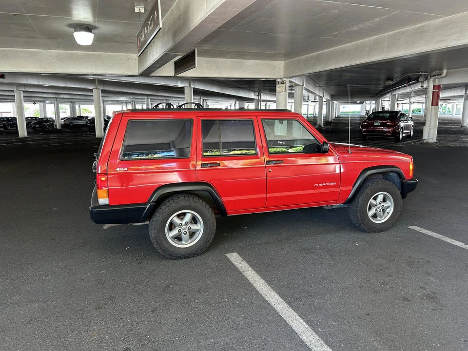 1997 Jeep XJ Cherokee - Image 12 of 31