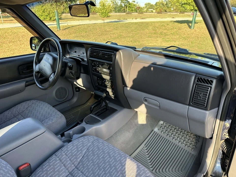 1997 Jeep XJ Cherokee - Image 7 of 21