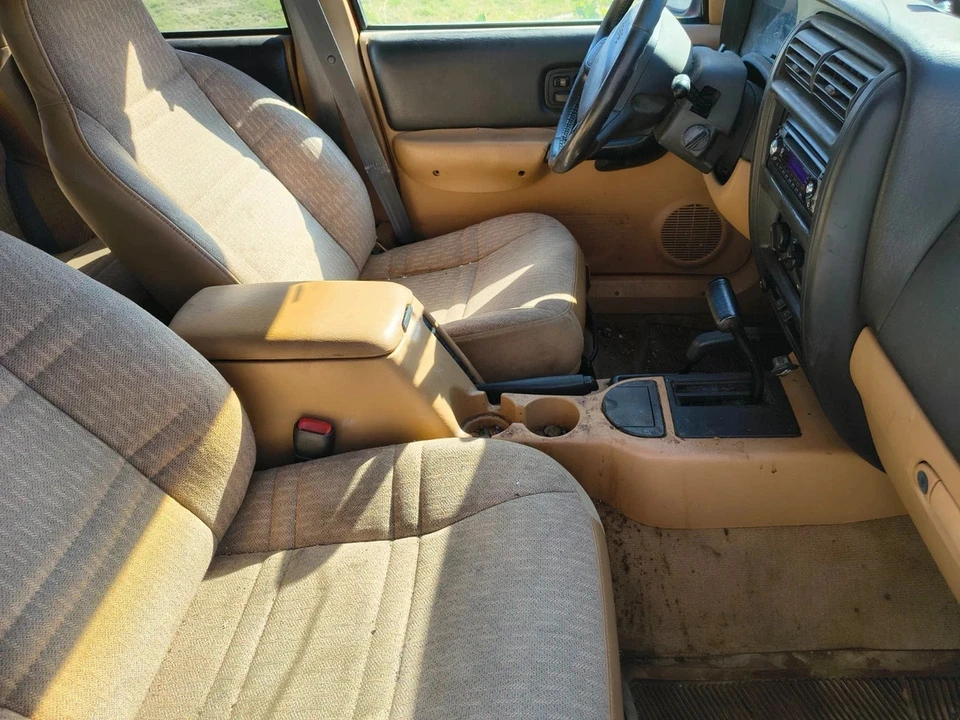 1997 Jeep XJ Cherokee - Image 10 of 12