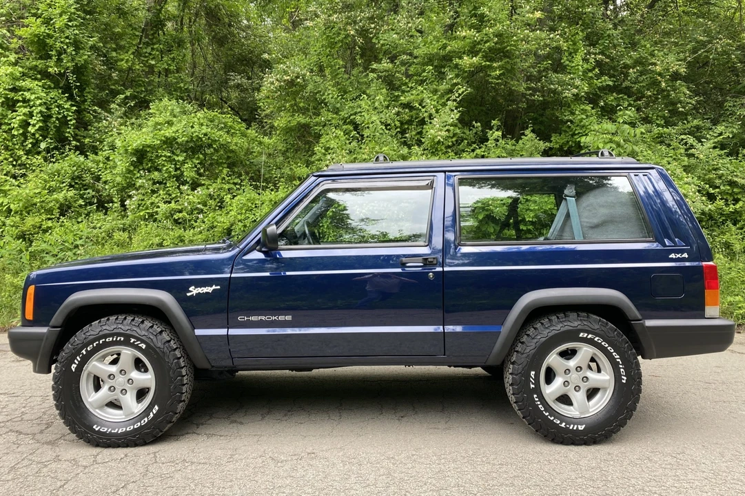 1997 Jeep XJ Cherokee - Image 2 of 31