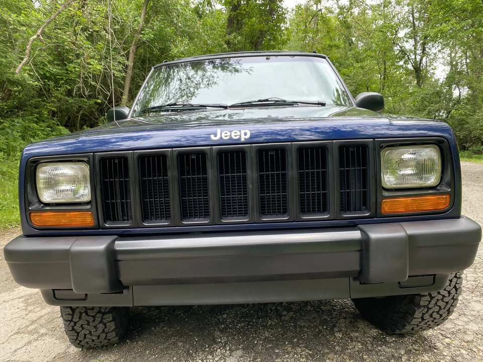 1997 Jeep XJ Cherokee - Image 9 of 31