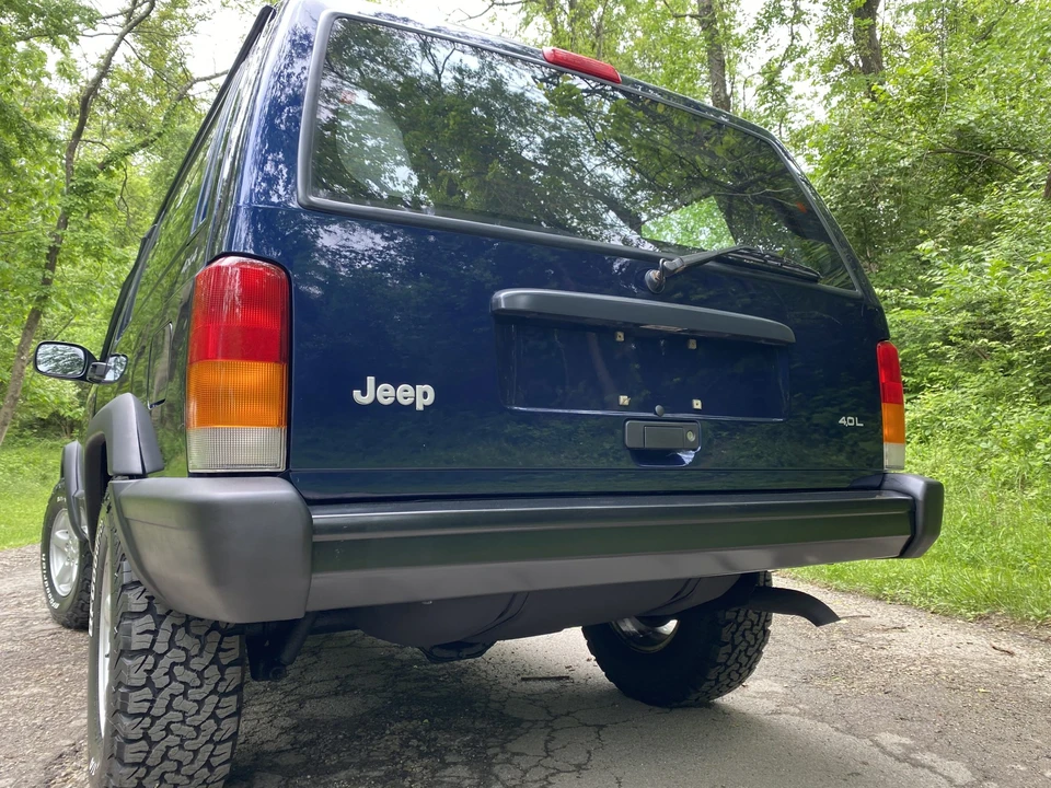 1997 Jeep XJ Cherokee - Image 28 of 31