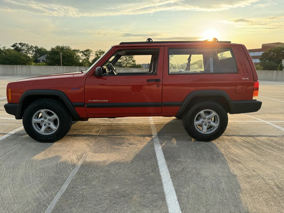 1997 Jeep XJ Cherokee - Image 6 of 31