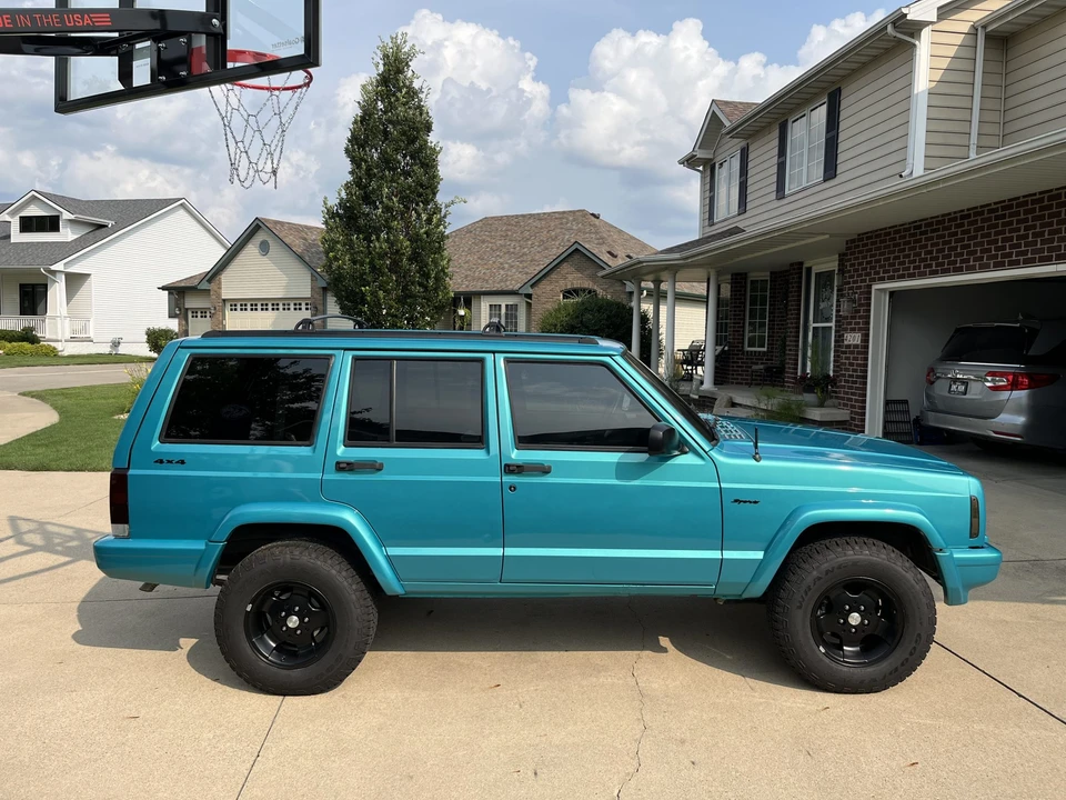 1997 Jeep XJ Cherokee - Image 13 of 31
