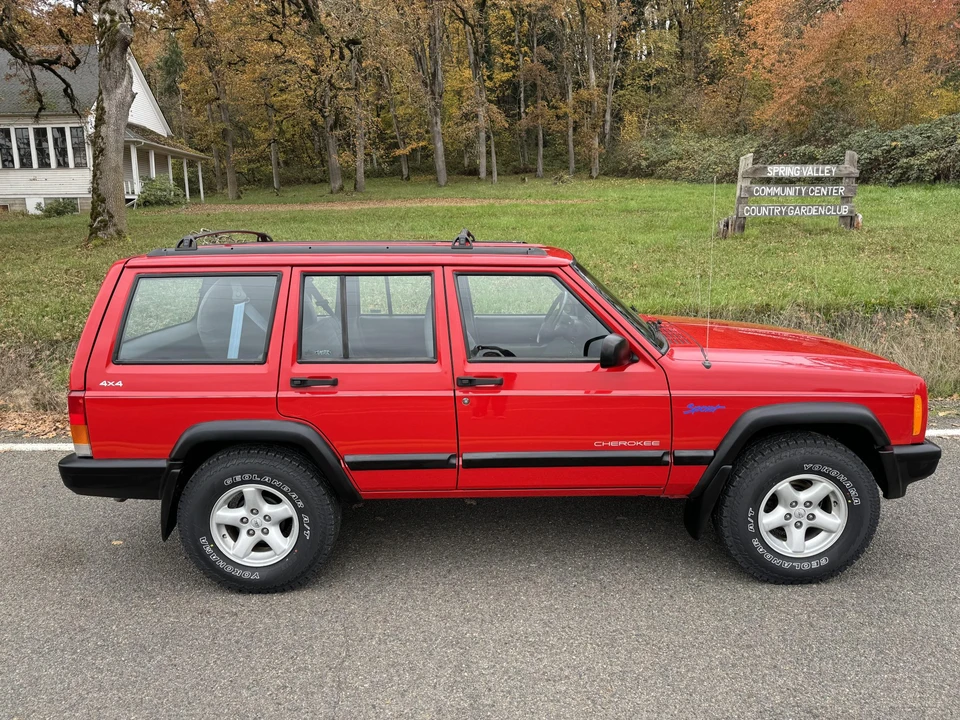 1997 Jeep XJ Cherokee - Image 15 of 31
