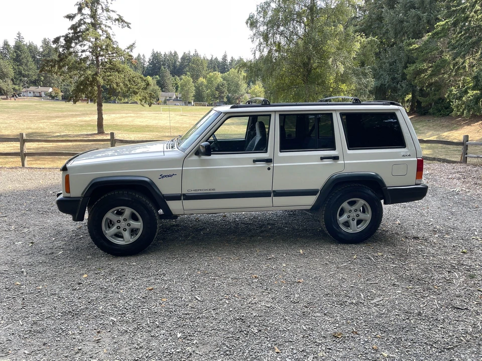 1997 Jeep XJ Cherokee - Image 8 of 31