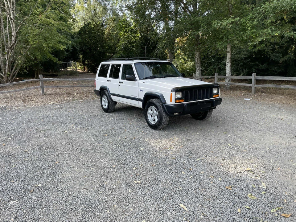 1997 Jeep XJ Cherokee - Image 16 of 31